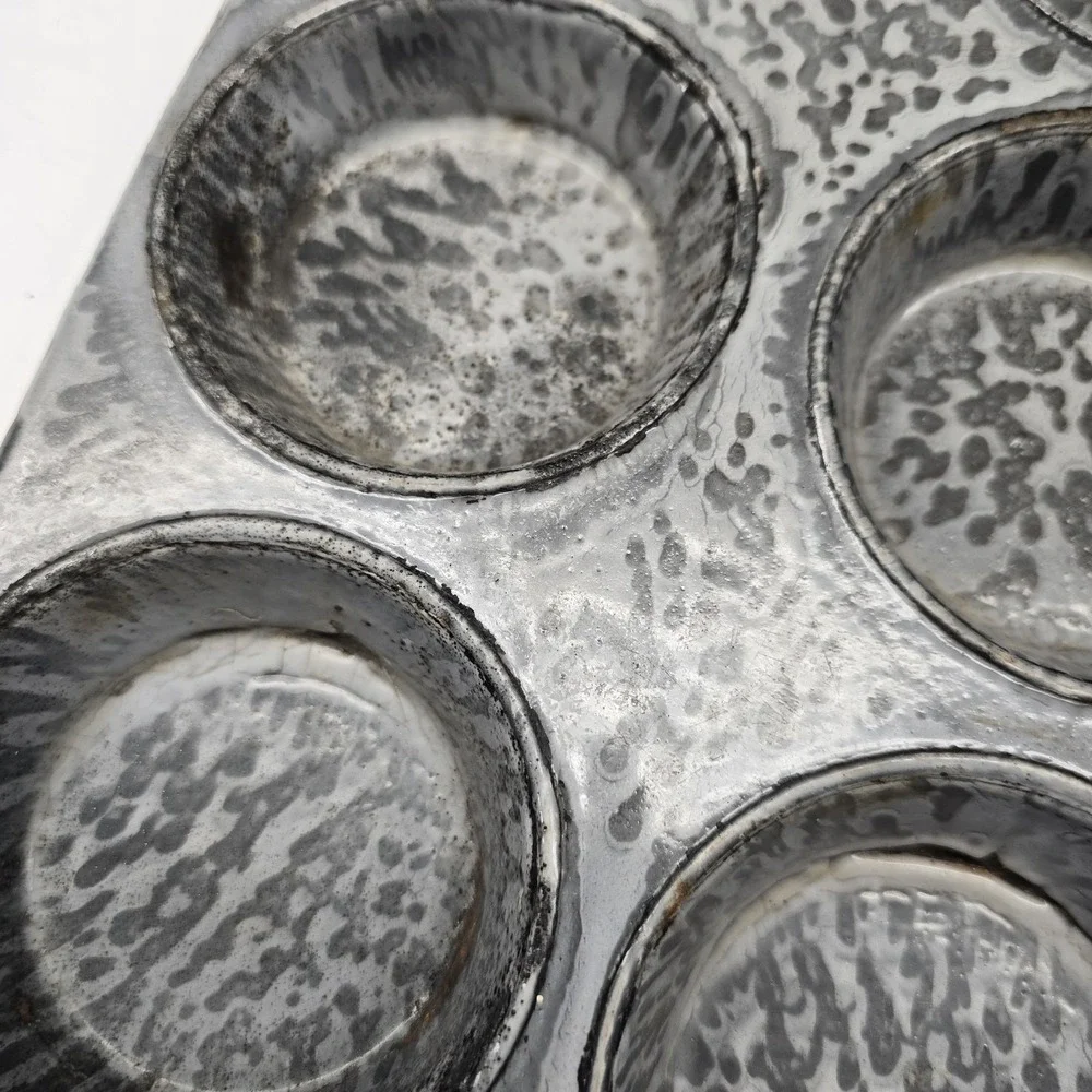 Vintage Gray Granite 9 Muffin Pan Muffins Enamel Ware Kitchen Baking Graniteware